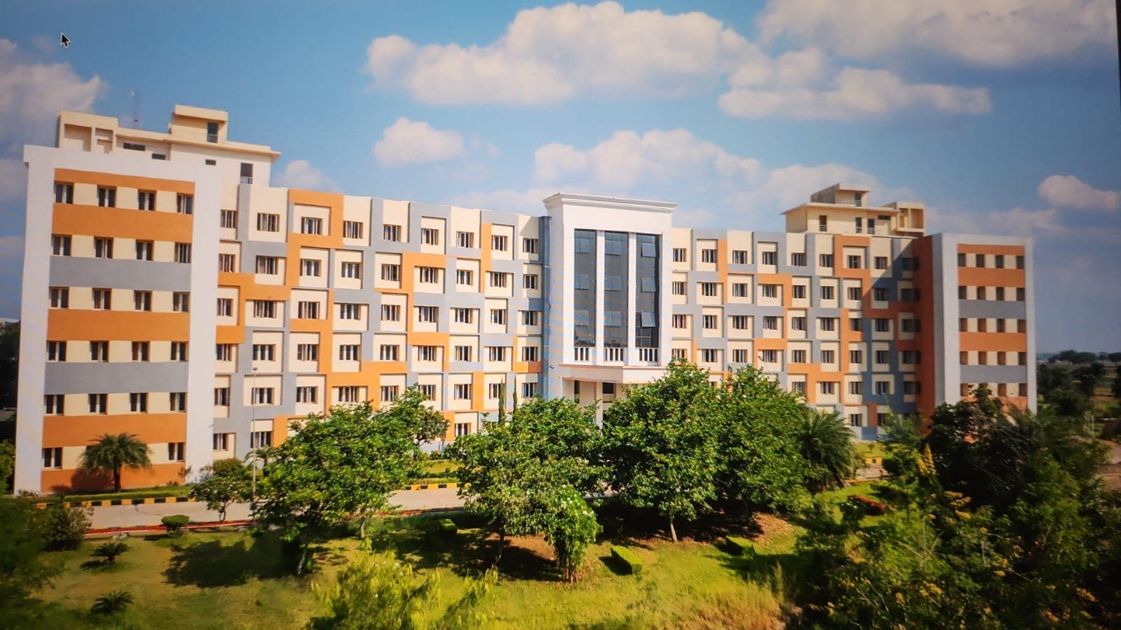 VIT Campus Background